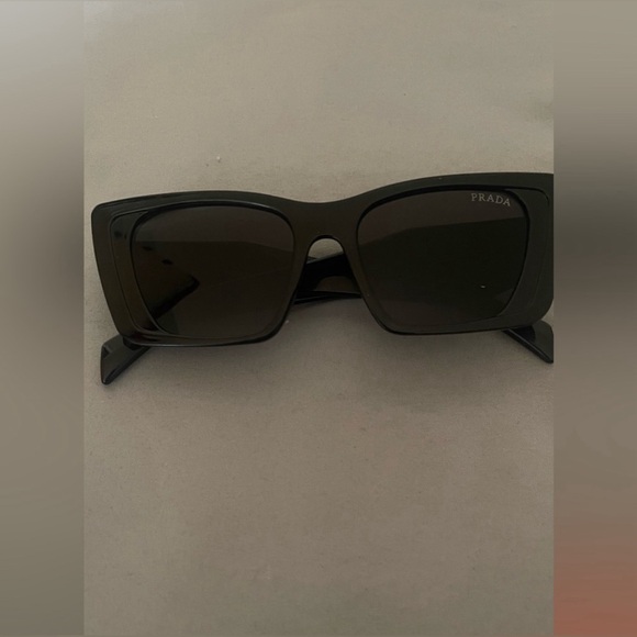 Prada Women's Sunglasses, PR 08YS - Picture 4 of 6